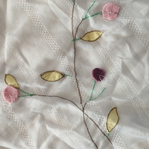 Anthropologie Embroidered White Cotton Floral Summer Skirt - Picture 2 of 6